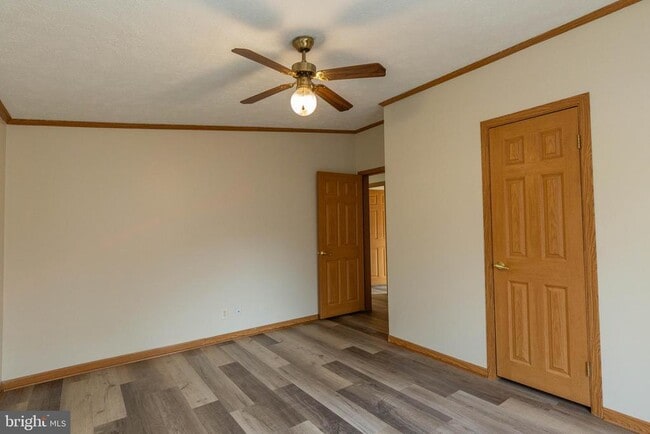 202 N Teal Rd in Martinsburg, WV - Foto de edificio - Building Photo