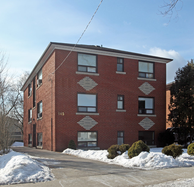 145 Hillside Ave in Toronto, ON - Building Photo - Primary Photo