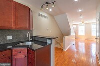2129 Earp St photo'