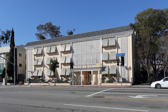 Row Apartments, Inc. in Los Angeles, CA - Building Photo - Building Photo