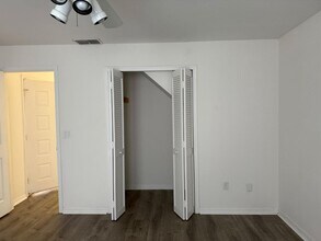 13731 Markham Ln in Ft. Myers, FL - Building Photo - Building Photo