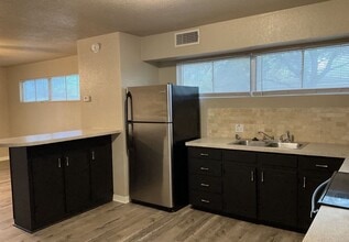 1801 S 41st St in Temple, TX - Building Photo - Building Photo