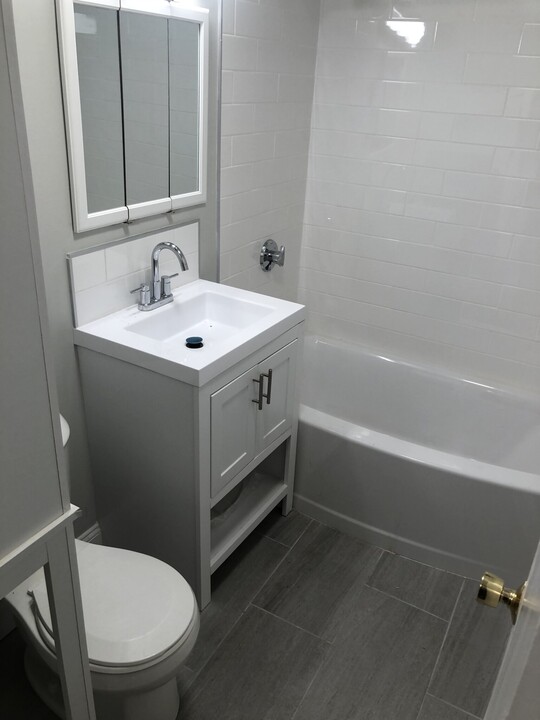 1400 Commonwealth Ave, Unit #1 in Boston, MA - Foto de edificio
