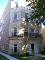 8041 Kilpatrick Ave, Unit 3 in Skokie, IL - Building Photo