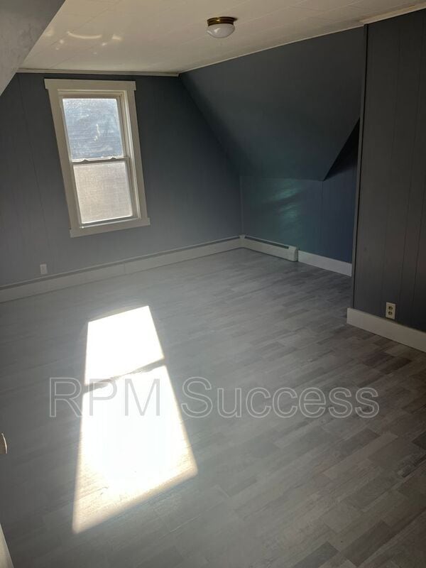 111 Hillman St in New Bedford, MA - Building Photo - Building Photo