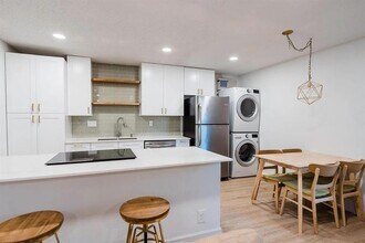 2600 Penny Ln in Austin, TX - Building Photo - Building Photo