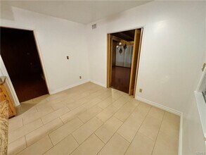 15909 Vincennes St in Los Angeles, CA - Building Photo - Building Photo