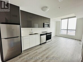 60-2360 Frederick St in Kitchener, ON - Building Photo - Building Photo