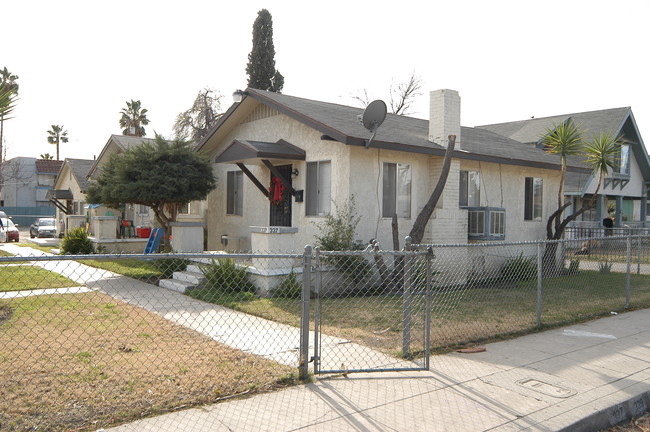 337 W 16th St in San Bernardino, CA - Building Photo - Building Photo