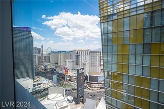 3726 Las Vegas Blvd S in Las Vegas, NV - Building Photo - Building Photo