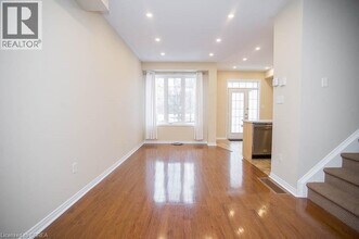 21 Diana Ave in Brantford, ON - Building Photo - Building Photo