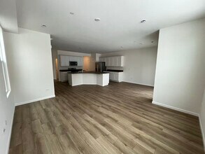 5922 Hawkweed Dr in Naperville, IL - Building Photo - Building Photo