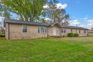 125 Tandy Dr in Clarksville, TN - Building Photo - Building Photo