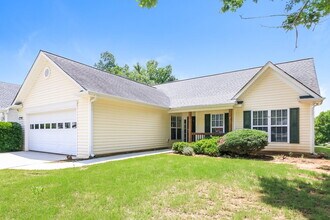 180 Lake Cove Approach in Newnan, GA - Building Photo - Building Photo