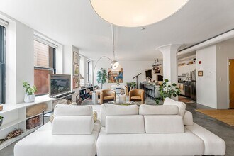 453 Washington St in Boston, MA - Building Photo - Building Photo