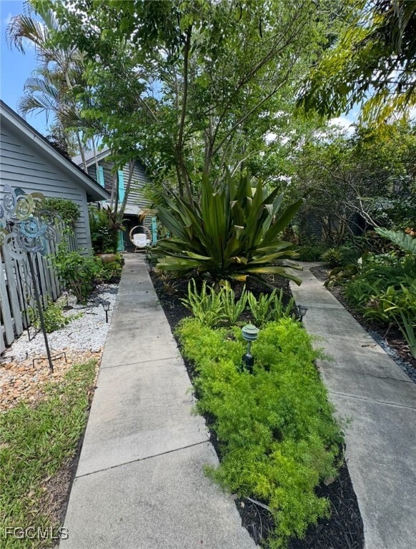 property at 1269 Solana Rd