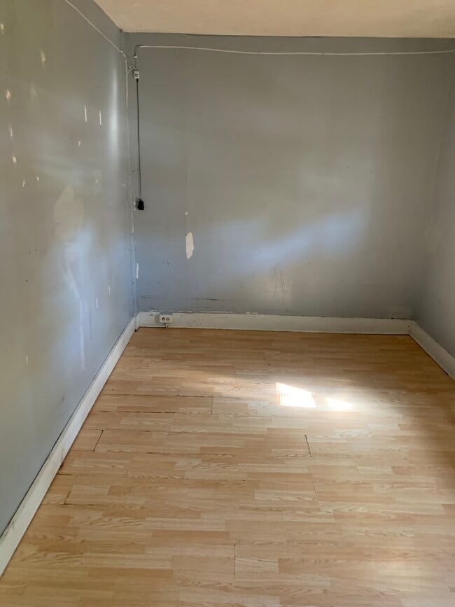 property at 1815 N 9th St