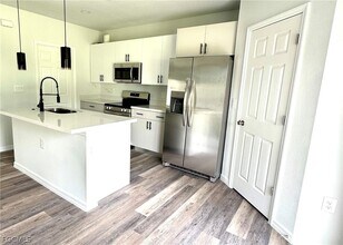 336 Hermosa Ave in Lehigh Acres, FL - Building Photo - Building Photo