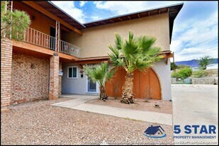 6412 Pizarro St in El Paso, TX - Building Photo