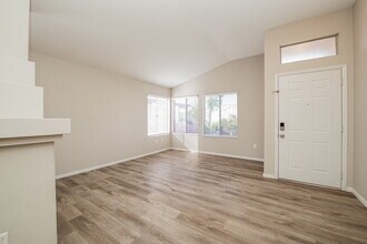 4404 La Lima Ct in Las Vegas, NV - Building Photo - Building Photo