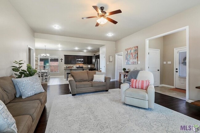 644 Greenwich Dr in Baton Rouge, LA - Building Photo - Building Photo