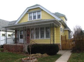 3122 S 95th St in Milwaukee, WI - Building Photo