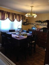 2 Butler Ln in Levittown, NY - Building Photo - Building Photo