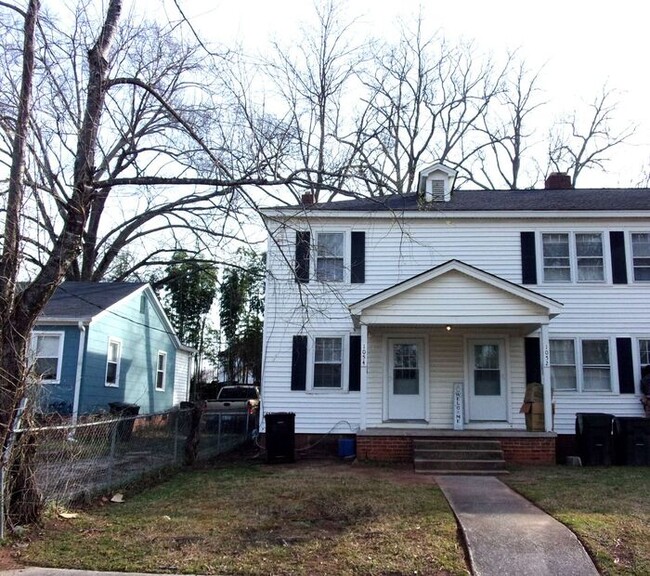 property at 1054 Ebenezer Ave Ext