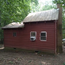 128 Cabin Ln in Chapel Hill, NC - Foto de edificio - Building Photo
