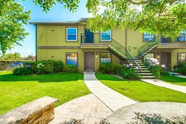 10639 Dabney Dr in San Diego, CA - Building Photo - Building Photo