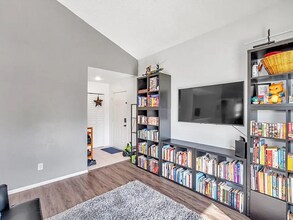 2937 Bough Ave, Unit D in Clearwater, FL - Building Photo - Building Photo