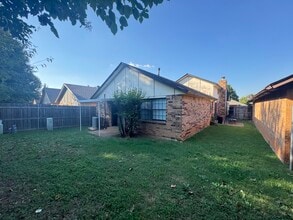 7740 Doris Dr in Oklahoma City, OK - Building Photo - Building Photo
