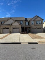 604 Vinings Dr in Grovetown, GA - Building Photo