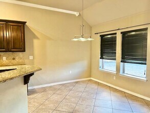 308 Northeast Mountain Meadow Drive in Cache, OK - Building Photo - Building Photo