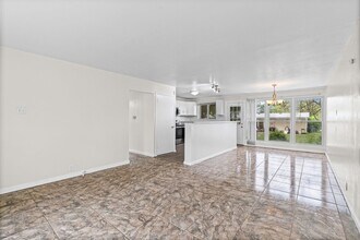 10539 Monarch Dr in St. Louis, MO - Building Photo - Building Photo