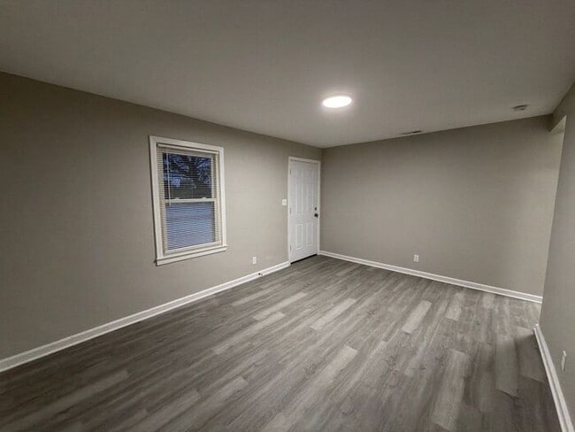 3031 Linwood Ave, Unit 15-3023 in Louisville, KY - Building Photo - Building Photo