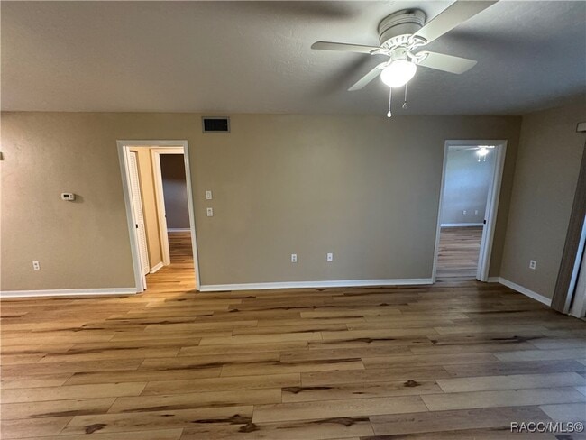 property at 790 E Gilchrist Ct