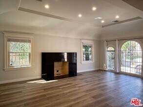 920 Cochran Ave in Los Angeles, CA - Building Photo - Building Photo