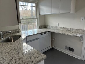 11211 Landy Ct in Kensington, MD - Building Photo - Building Photo