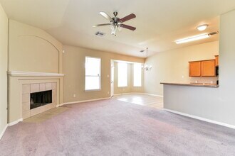 5915 Ranch Riata Ct in Katy, TX - Foto de edificio - Building Photo