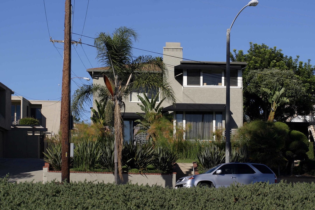 4115 E Ocean Blvd in Long Beach, CA - Foto de edificio