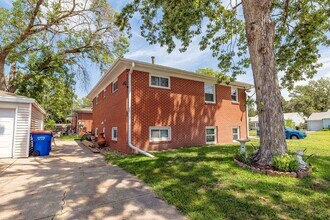 387 S 44th St in Lincoln, NE - Building Photo - Building Photo