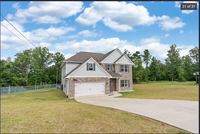 6643 White Oak Ln in Bessemer, AL - Building Photo - Building Photo