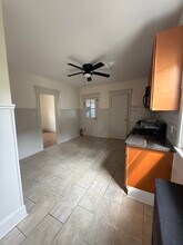 653 Jefferson Ave, Unit 2nd fl in Elizabeth, NJ - Building Photo - Building Photo