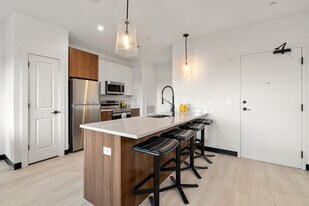 600 Broadway in Everett, MA - Building Photo