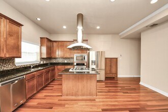 917 McKinney Park Ln in Houston, TX - Building Photo - Building Photo