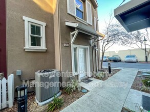 1283 De Altura Common in San Jose, CA - Building Photo - Building Photo