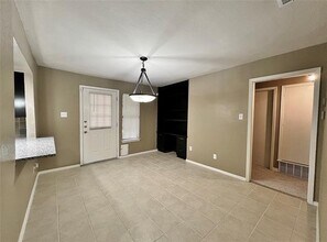 1905 Dorothy Dr in Grand Prairie, TX - Building Photo - Building Photo