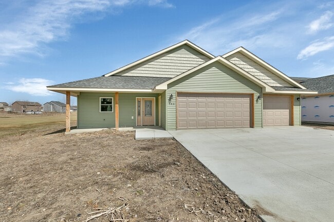 property at 980 Acacia Dr