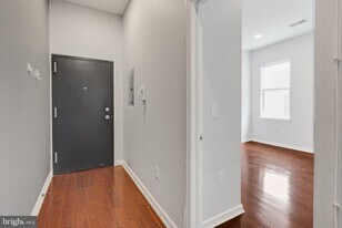 511 South St in Philadelphia, PA - Building Photo